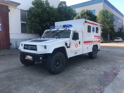 東風猛士越野型柴油版救護車
