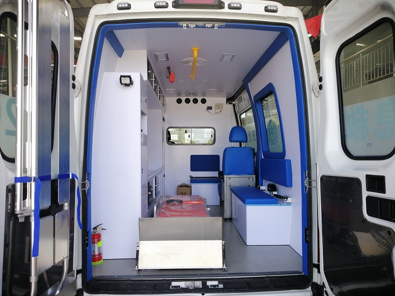 依維柯歐勝救護車