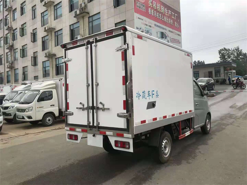 長安后單輪小型冷藏車
