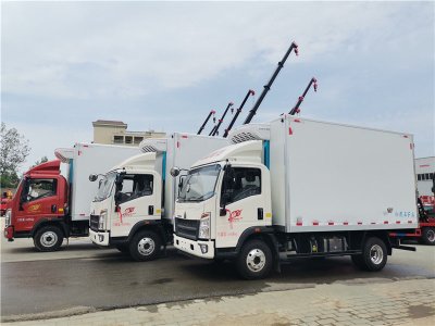 重汽豪沃4.2米冷藏車