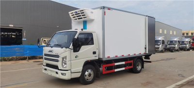 江鈴順達(dá)寬體4.2米冷藏車
