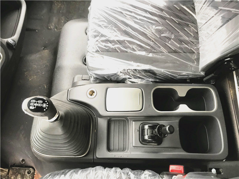 福田奧鈴大黃蜂6.8米冷藏車