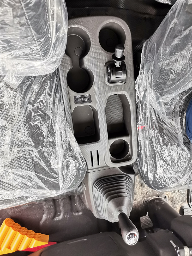 解放J6L高頂雙臥6.8米冷藏車