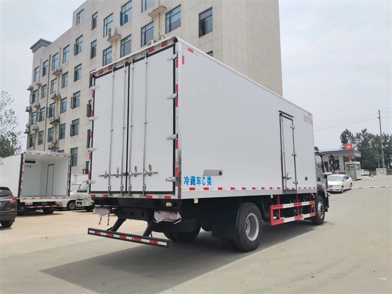 福田歐航平頂冷藏車