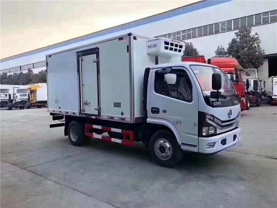 東風(fēng)多利卡D6冷藏車