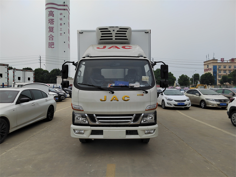 江淮帥鈴E4.2米活動式肉鉤冷藏車