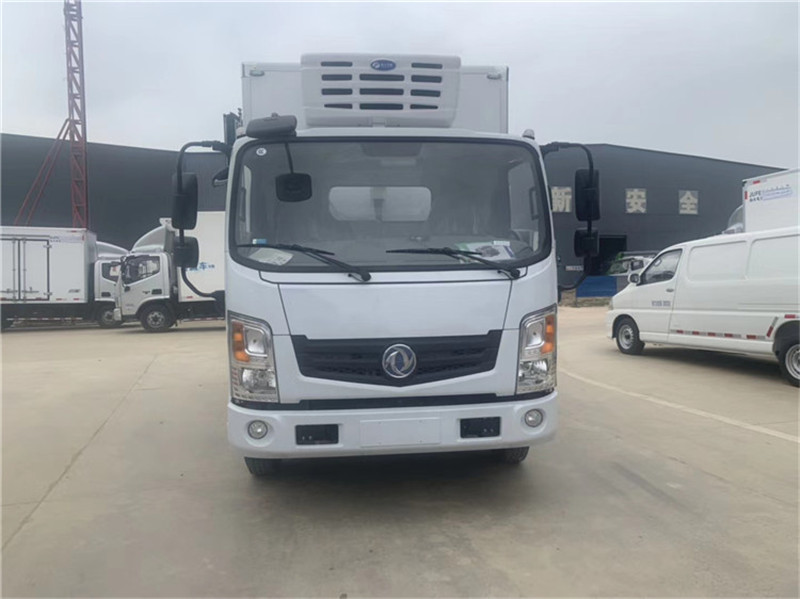 東風行易EV新能源油電混合4.2米冷藏車