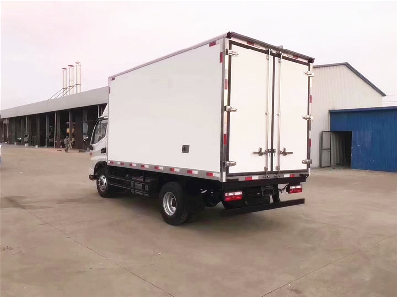 江淮駿鈴V6冷藏車