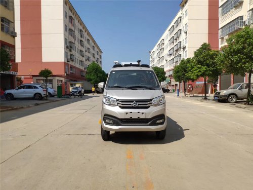 長安掃路車0.5立方水/1.5立方塵