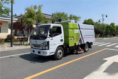 東風小多利卡5方吸塵車1立方水/4立方塵