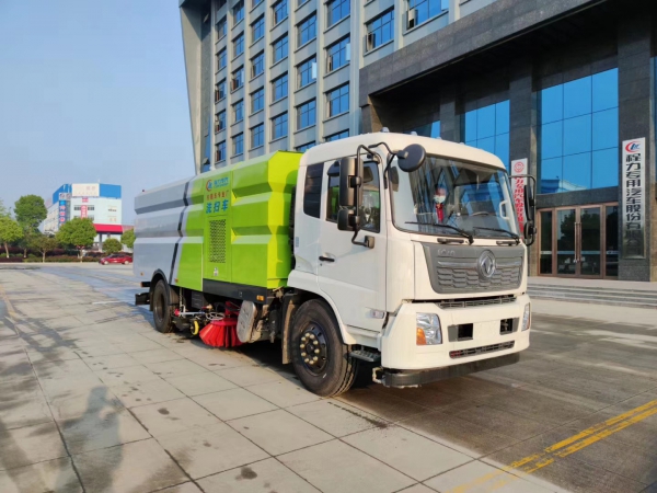 東風(fēng)天錦洗掃車