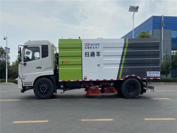 東風天錦12方掃路車
