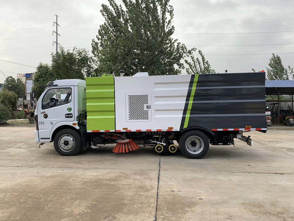 東風D7洗掃車4立方水/5立方塵