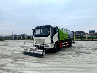 解放J6/8立方路面清洗車