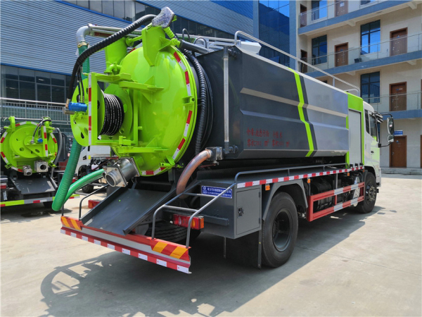 東風天錦聯合疏通車