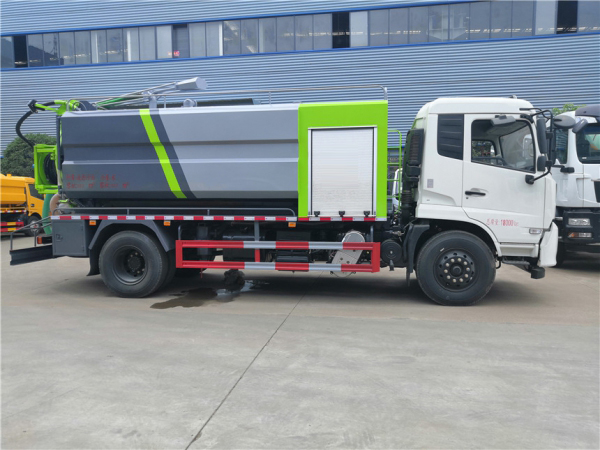 東風天錦聯合疏通車