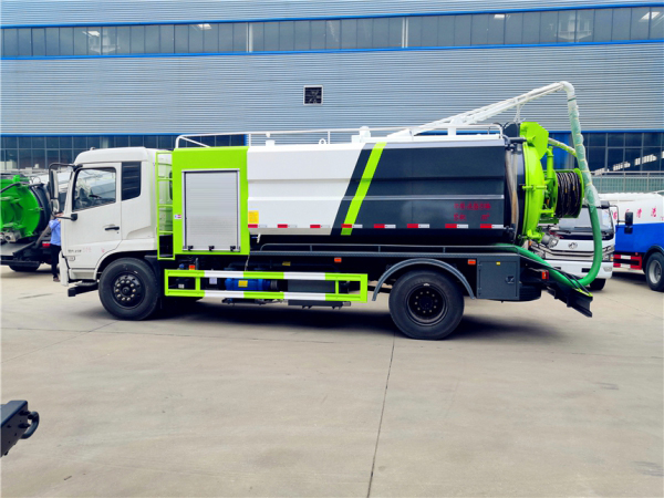 東風天錦15立方清洗吸污車