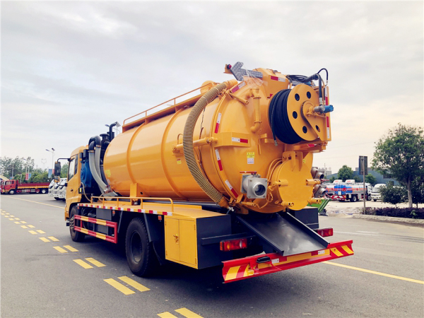 東風(fēng)天錦帶副發(fā)市政搶修車