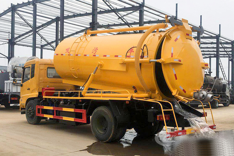 東風(fēng)天錦12立方吸污車