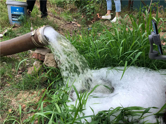 東風多利卡3800軸距污水凈化車