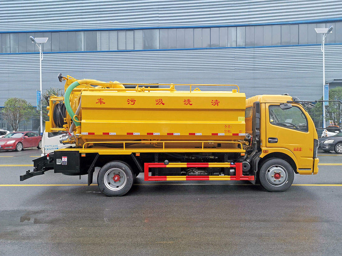東風(fēng)大多利卡10立方清洗吸污車