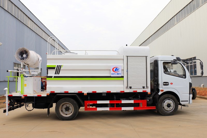 東風(fēng)大多利卡8立方抑塵車