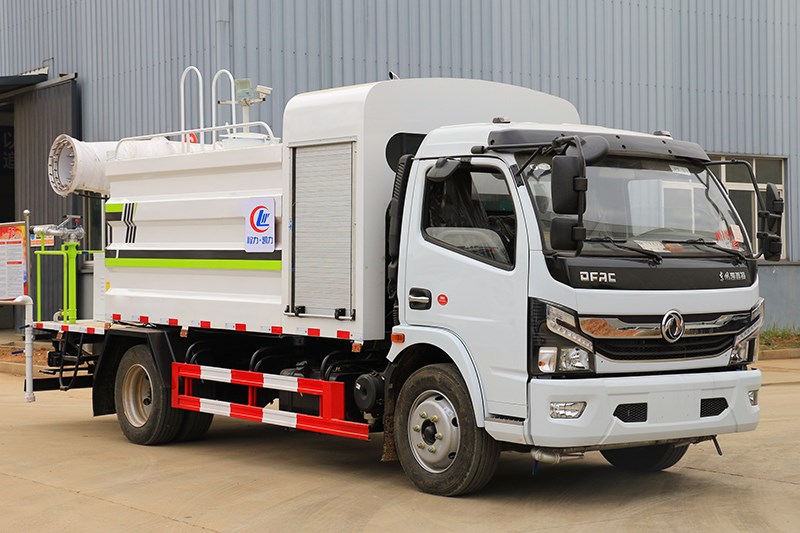 東風(fēng)大多利卡8立方抑塵車