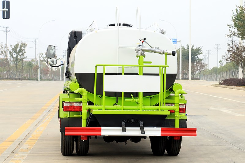 東風小福瑞卡5立方灑水車