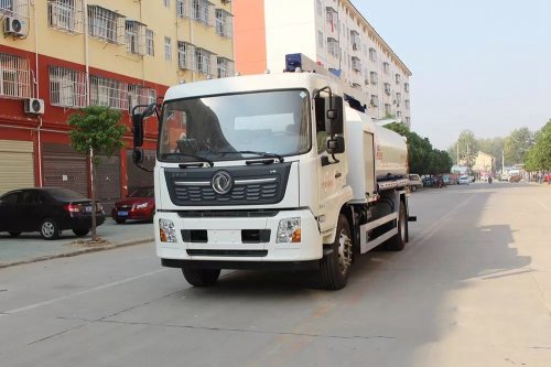 東風天錦10立方鐵路抑塵車