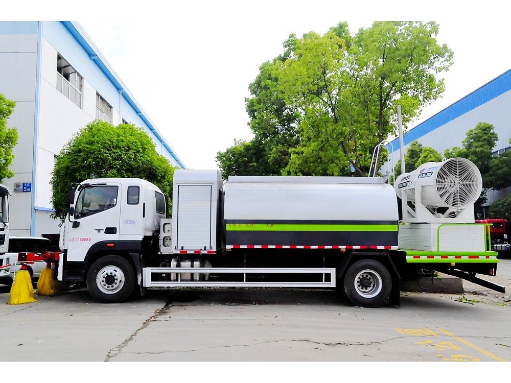 福田歐馬可霧炮車10立方/50-100米霧炮