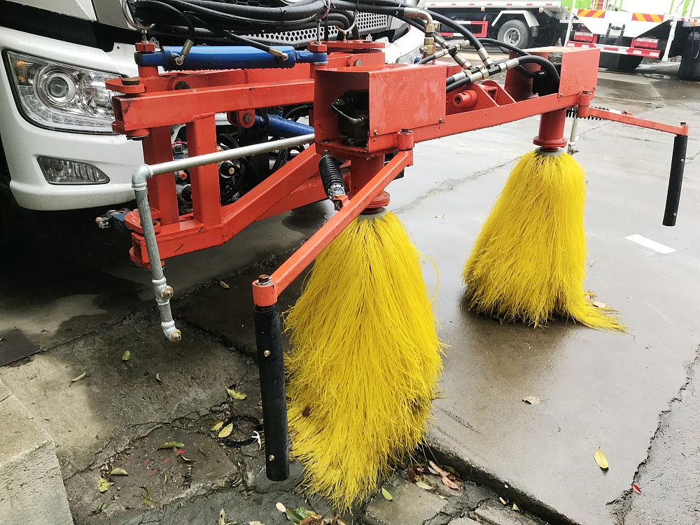 福田歐馬可霧炮車10立方/50-100米霧炮