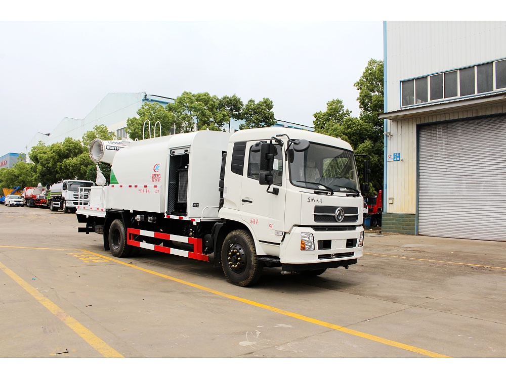 東風天錦抑塵抑塵車10立方/50-100米霧炮