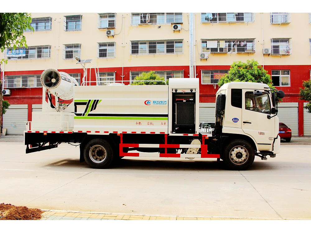 東風(fēng)天錦多功能霧炮車11.3立方/50-100米霧炮