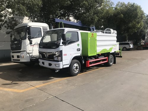 東風小多利卡霧炮車4.5立方/30-40米霧炮