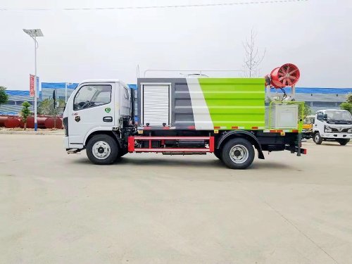 東風小多利卡藍牌霧炮車4.5立方/30-40米霧炮