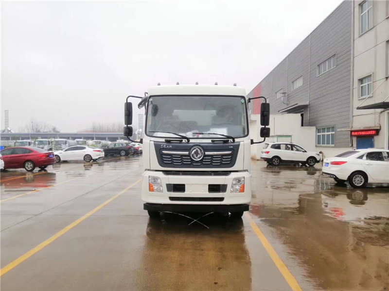 東風(fēng)14立方灑水車