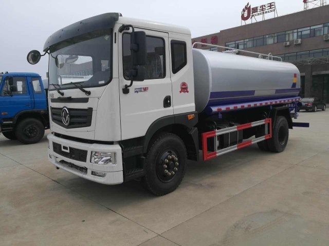 東風T5/15立方灑水車