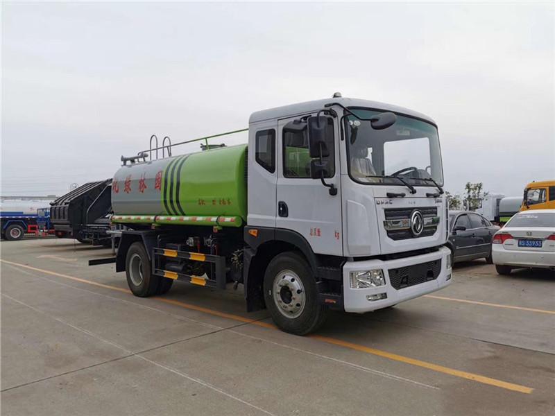 東風(fēng)D9/14立方灑水車