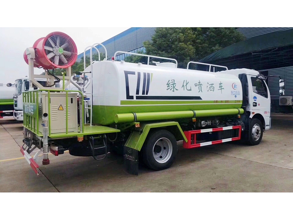 東風(fēng)大多利卡霧炮灑水車9立方/30-40米霧炮