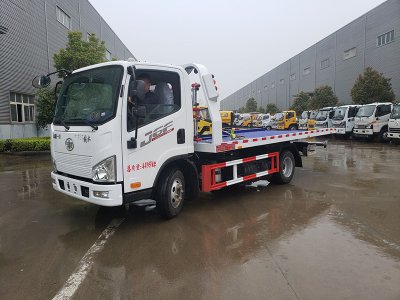 解放藍(lán)牌清障車(chē)可上北京牌