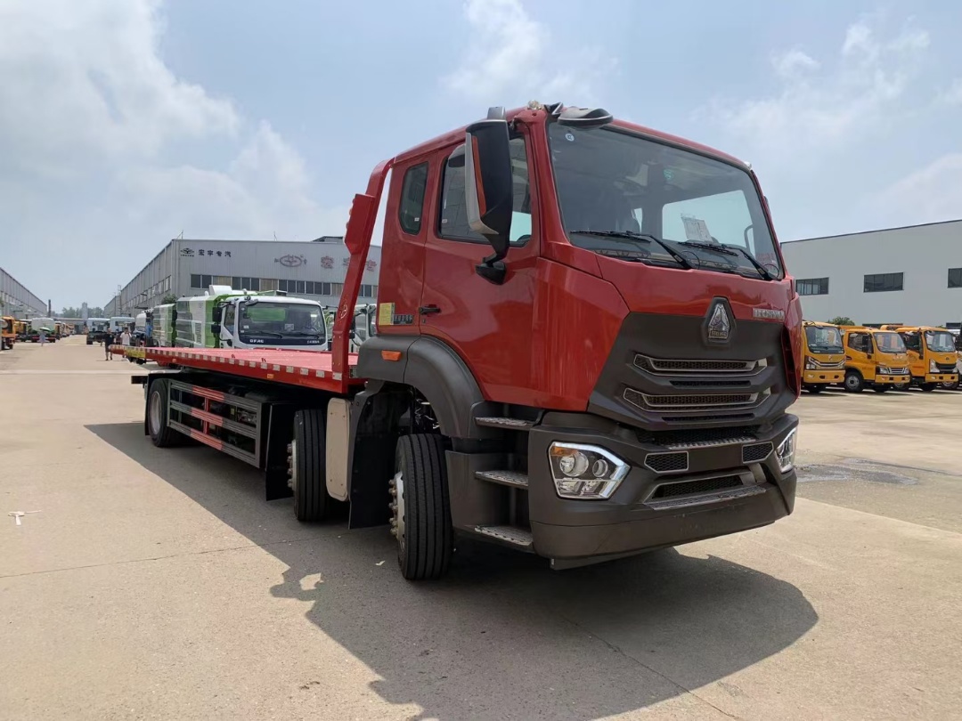 重汽豪沃MAX寬體寬臥清障車