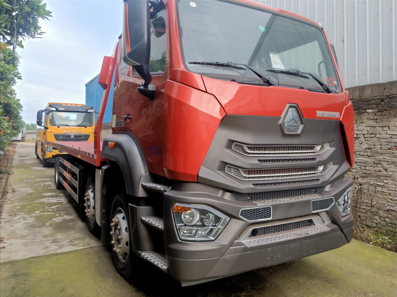 重汽豪沃MAX寬體寬臥清障車