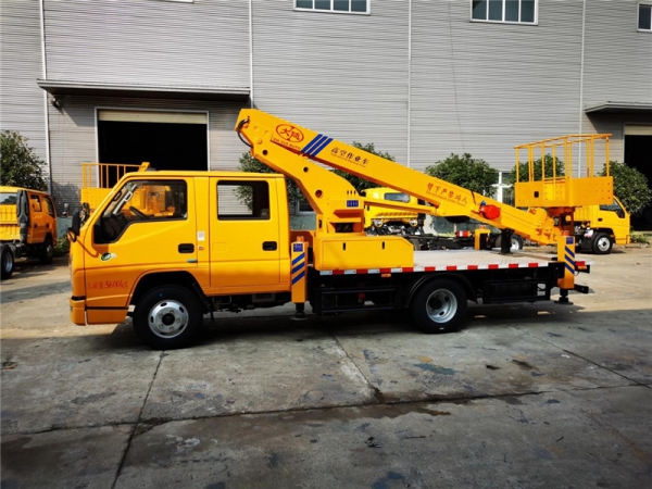 江鈴雙排18米高空作業(yè)車
