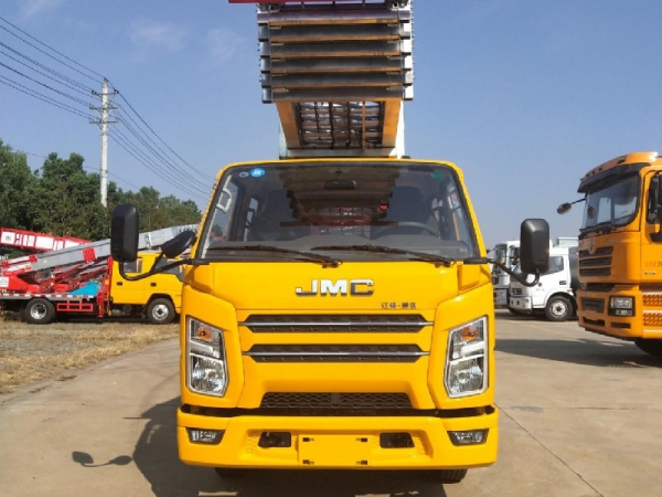 江鈴順達(dá)32米云梯車