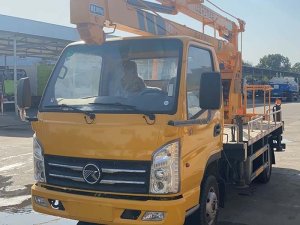 華通凱馬汽油高空作業車