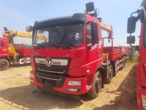 東風暢行D7前四后八徐工M系列12噸4節臂隨車吊
