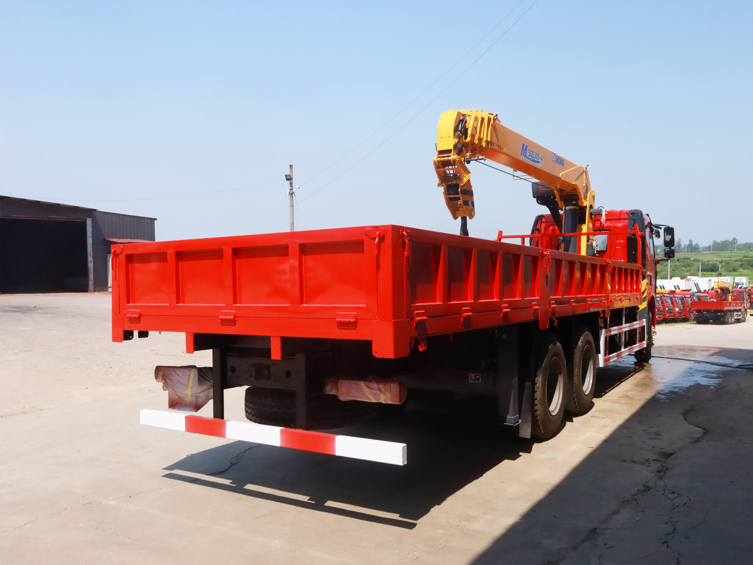 解放J6L后雙橋徐工12噸直臂式吊機隨車吊