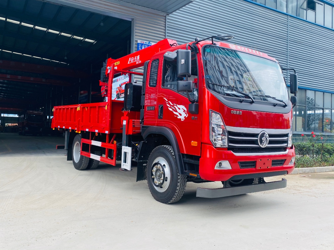 重汽長威8噸四節(jié)直臂吊機隨車吊