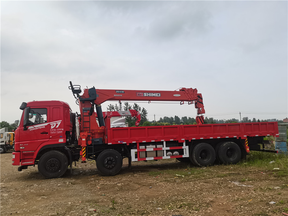 東風暢行D7前四后八石煤14噸5節臂隨車吊