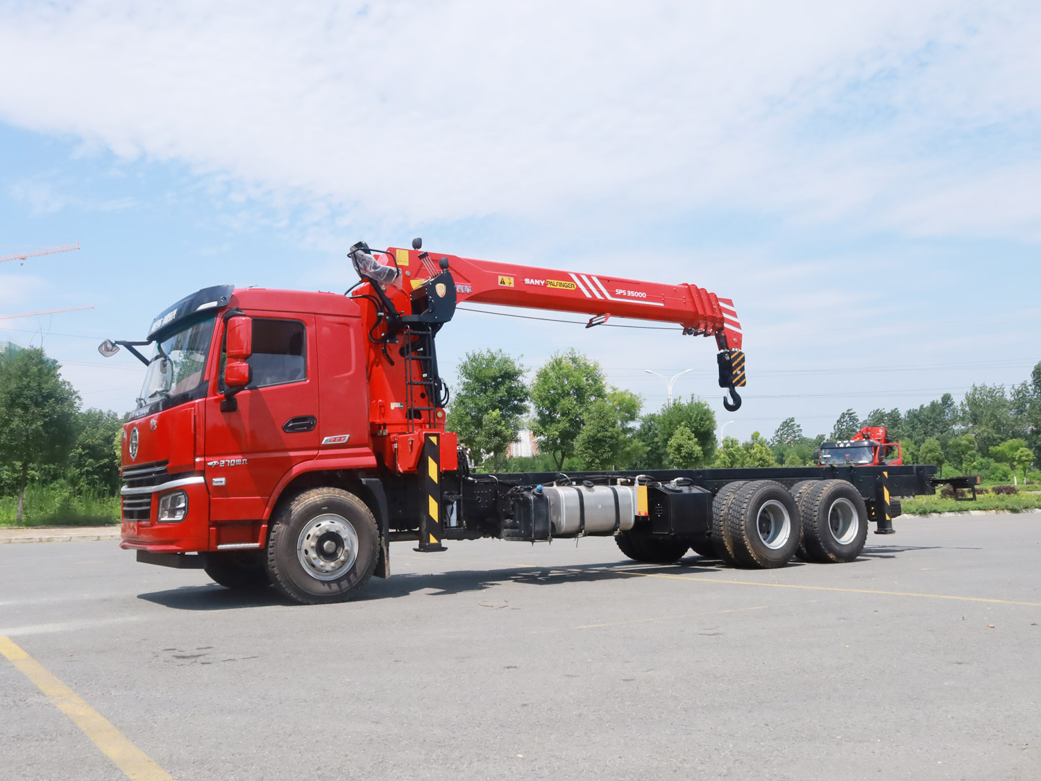 陜汽軒德翼6后雙橋三一14噸直臂式吊機隨車吊